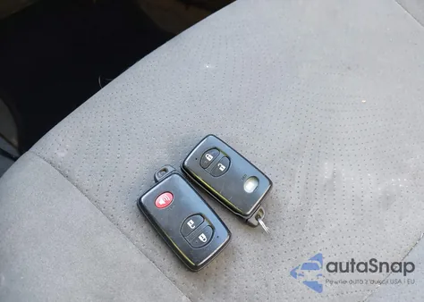 2010 Toyota Prius Iii from USA, damaged, VIN JTDKN3DU9A0105811